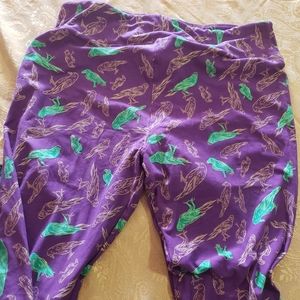Lularoe Raven crow purple and green print legging